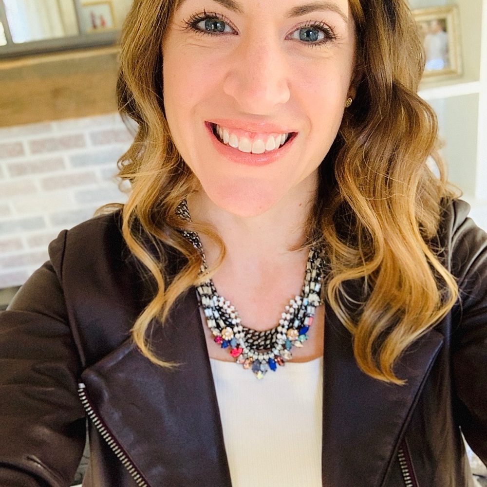 Meet your Posher, Jennifer